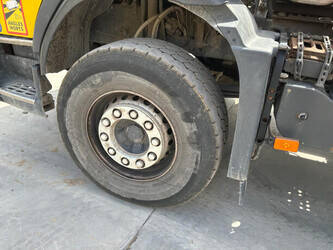 2011-volvo-fmfh-e5-1461850-47762001