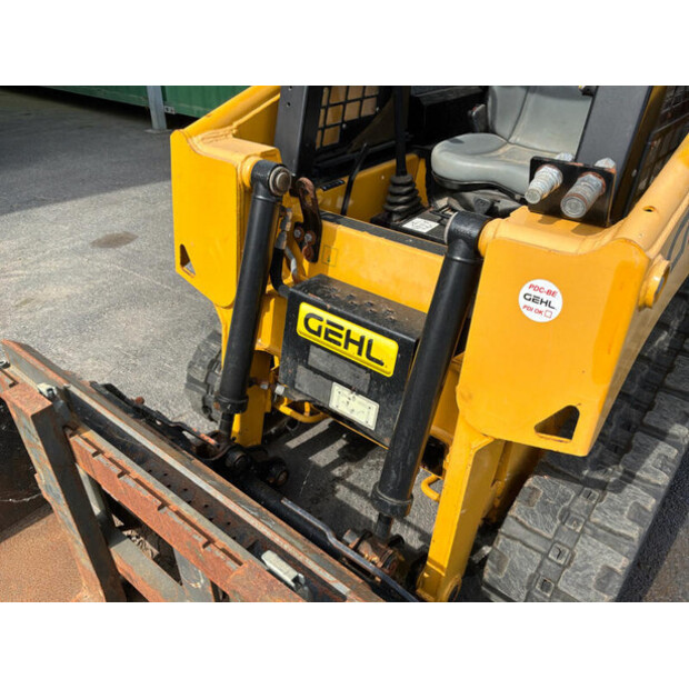 2021 Gehl RT105-47762079