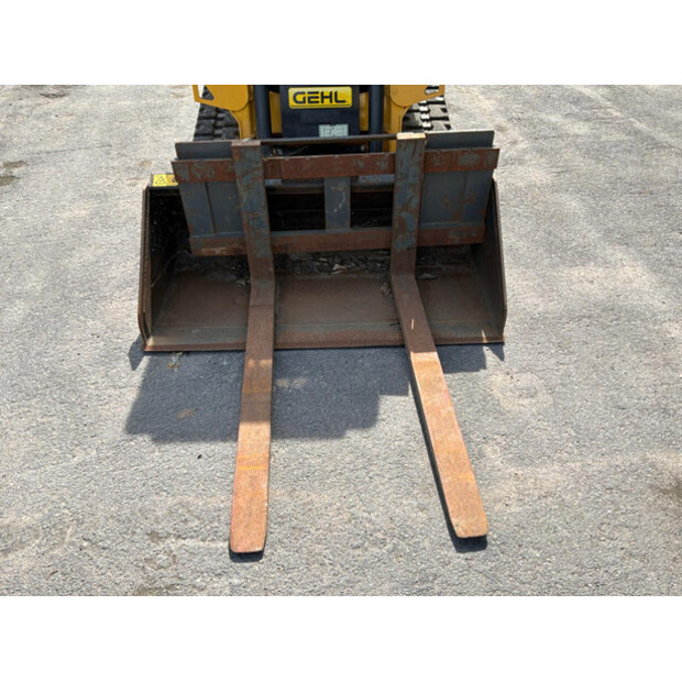 2021 Gehl RT105-47762092