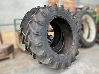 pirelli-tm700-520-70r38-47762501