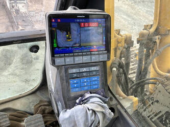 2017-komatsu-hb365lc-3-1461897-47763309
