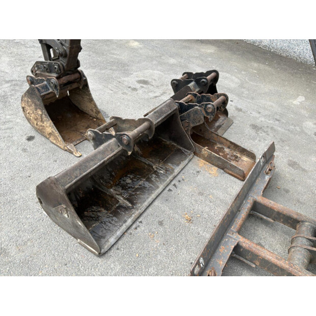 2021 Volvo ECR18E-47763382