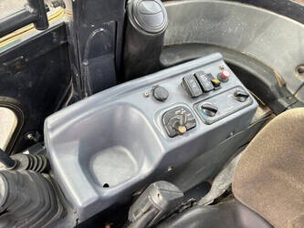 2015-kubota-r065-1461916-47763764