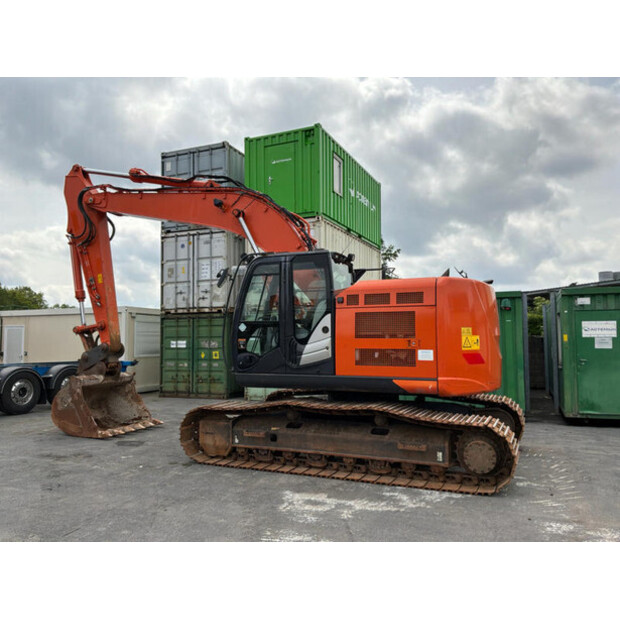 2019 Hitachi ZX225USRLC-6-47763805