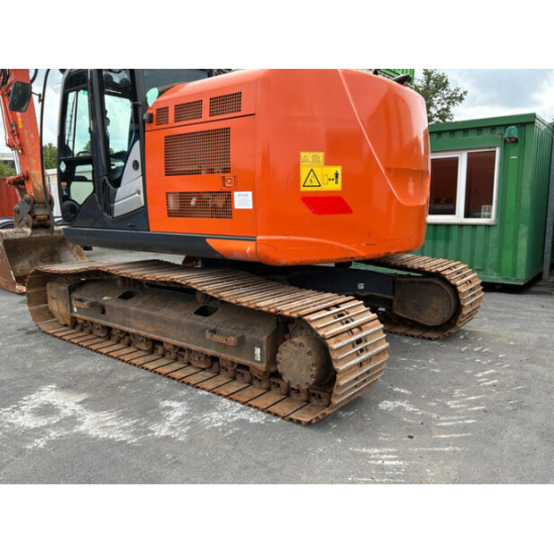 2019 Hitachi ZX225USRLC-6-47763807