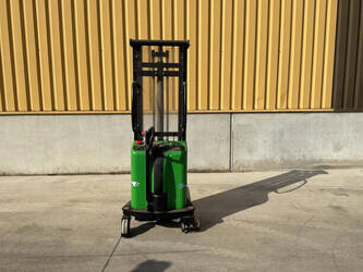 2013-falconlift-idol-1530-47764063