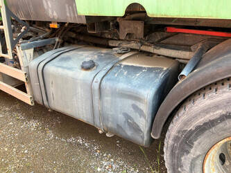 2004-renault-320-dci-47764702