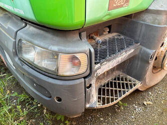 2004-renault-320-dci-47764705