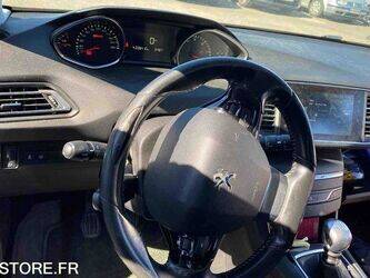 2015-peugeot-308-1462022-47775438