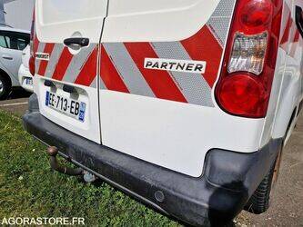 2016-peugeot-partner-1462023-47775501