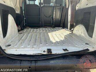 2012-peugeot-partner-1462031-47775759