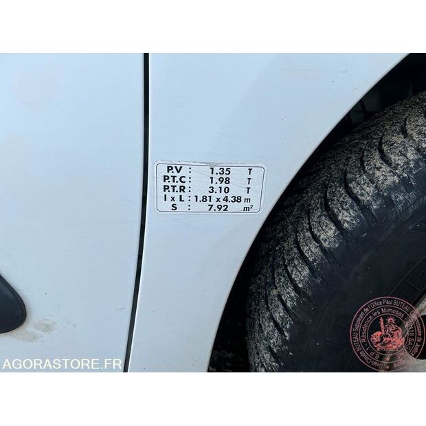 2012 Peugeot PARTNER-47775762