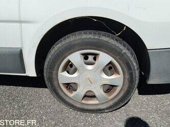 2011-nissan-primastar-47776129