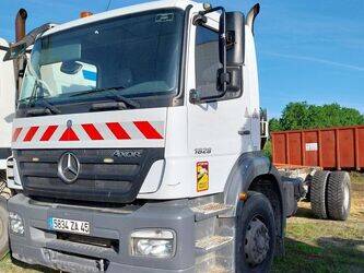 Image de Camions châssis 2006 Mercedes-Benz AXOR 1828 À vendre à France