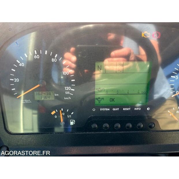 Mercedes-Benz INTOURO-47776257
