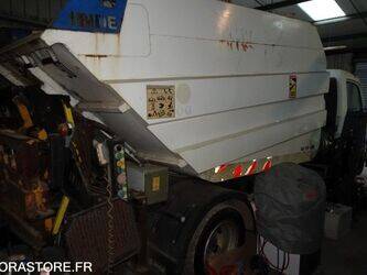 2011-mitsubishi-canter-1462049-47776291