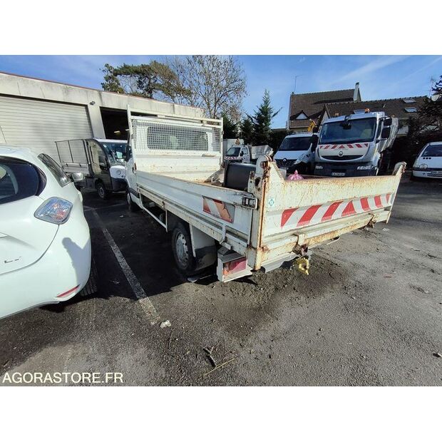 2005 Renault Master-47776425