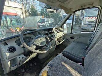 2005-renault-master-1462053-47776430