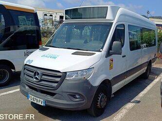 2020-mercedes-benz-sprinter-1462055-47776475