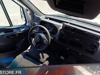 2020-mercedes-benz-sprinter-1462055-47776486