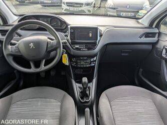 2018-peugeot-208-1462058-47776652