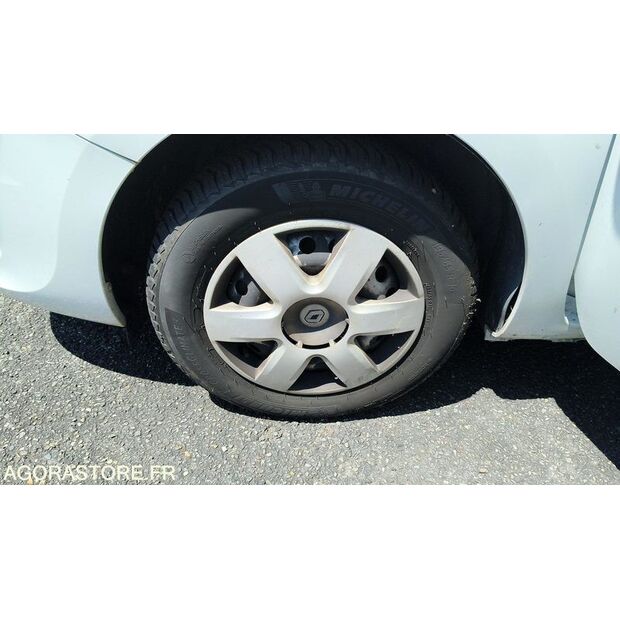 2016 رينو Kangoo-47776846