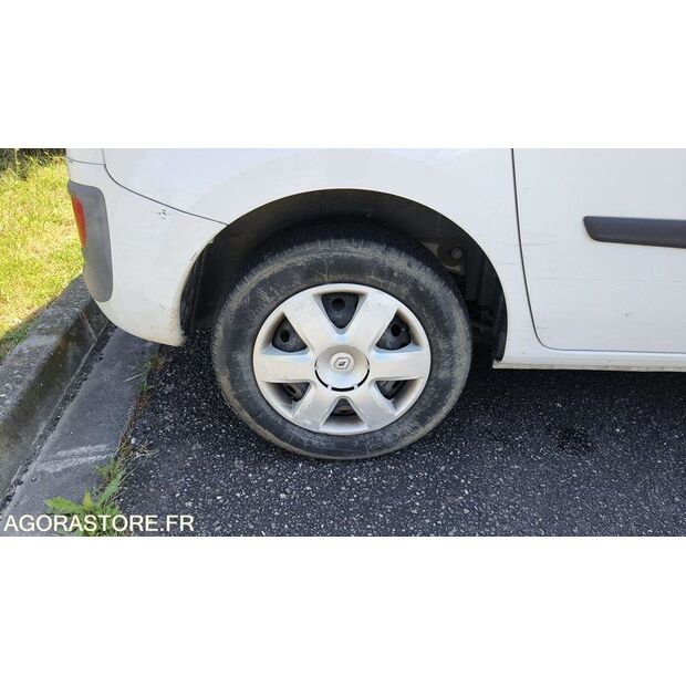 2016 رينو Kangoo-47776849