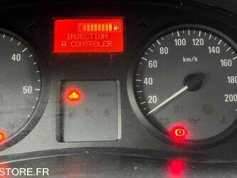 2012-opel-vivaro-1462067-47776937