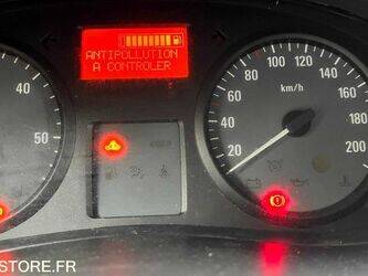 2012-opel-vivaro-1462067-47776938