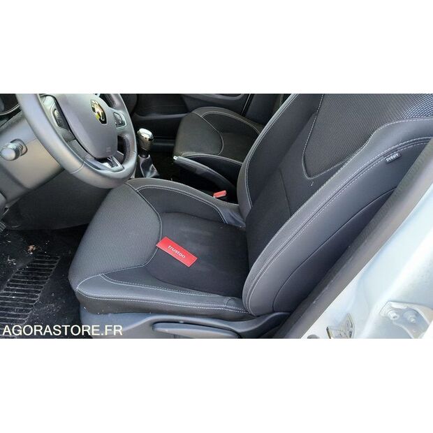2017 Renault Clio-47777045