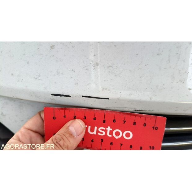 2017 Renault Clio-47777068