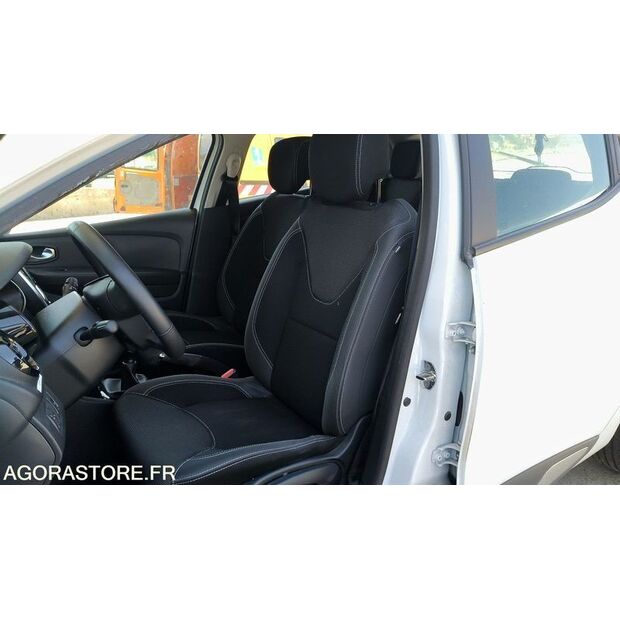 2017 Renault Clio-47777074