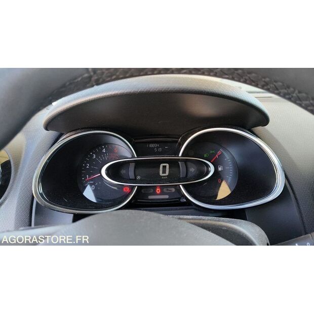 2017 Renault Clio-47777084