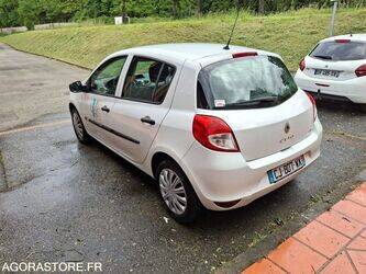 2012-renault-clio-1462079-47777274
