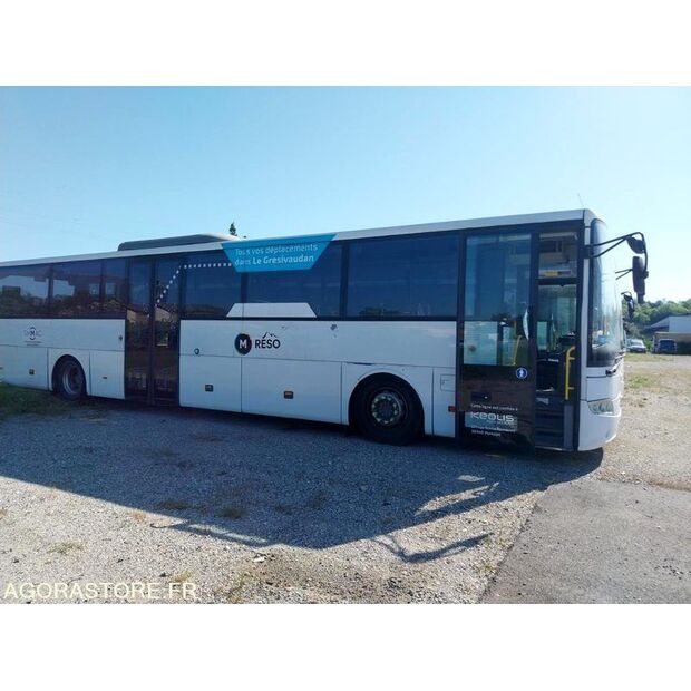 Mercedes-Benz INTOURO-47777336