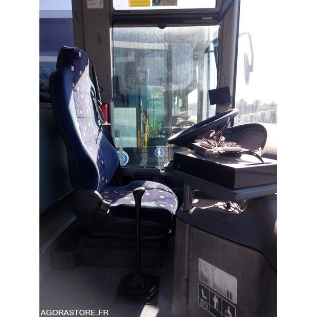 Mercedes-Benz INTOURO-47777344