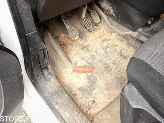 2019-peugeot-partner-1462085-47777390