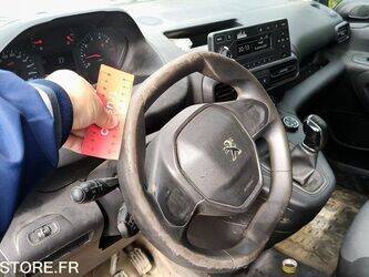2019-peugeot-partner-1462085-47777396