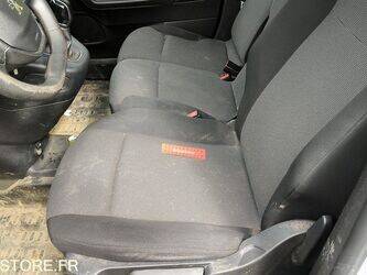 2019-peugeot-partner-1462085-47777399