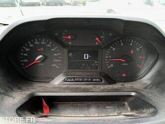 2019-peugeot-partner-1462085-47777409