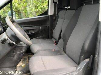 2019-peugeot-partner-1462085-47777412