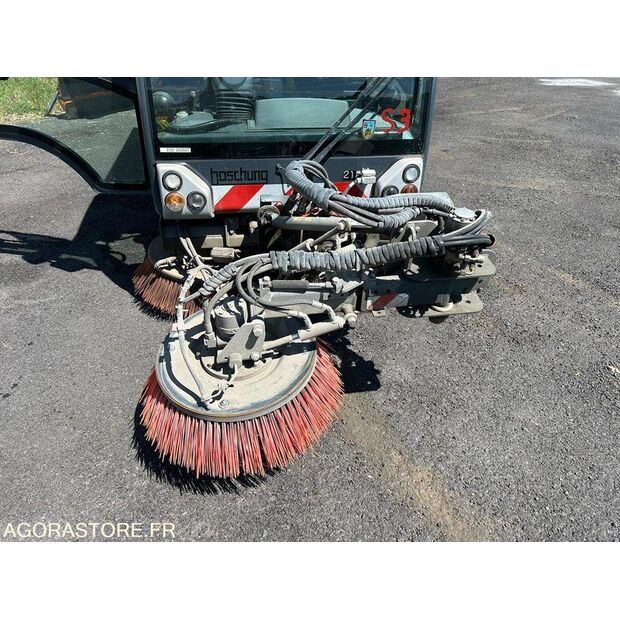 2017 Boschung S3-47777515