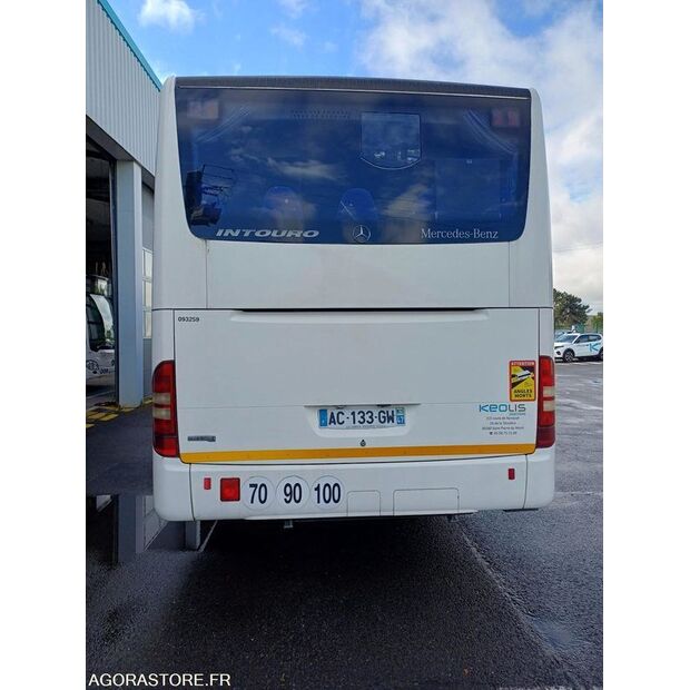 Mercedes-Benz INTOURO-47777571