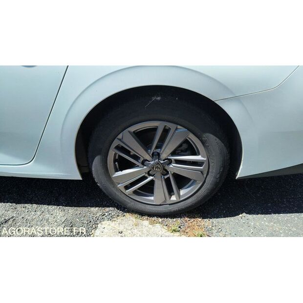 2022 Peugeot 308-47777802