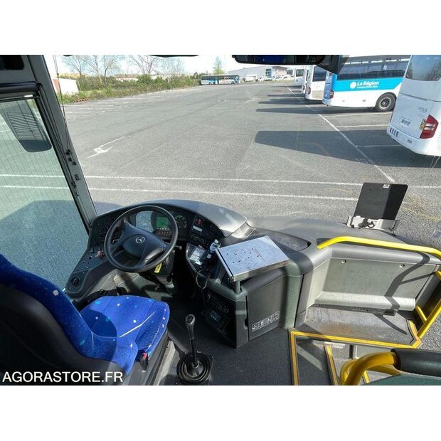 Mercedes-Benz INTOURO-47777845