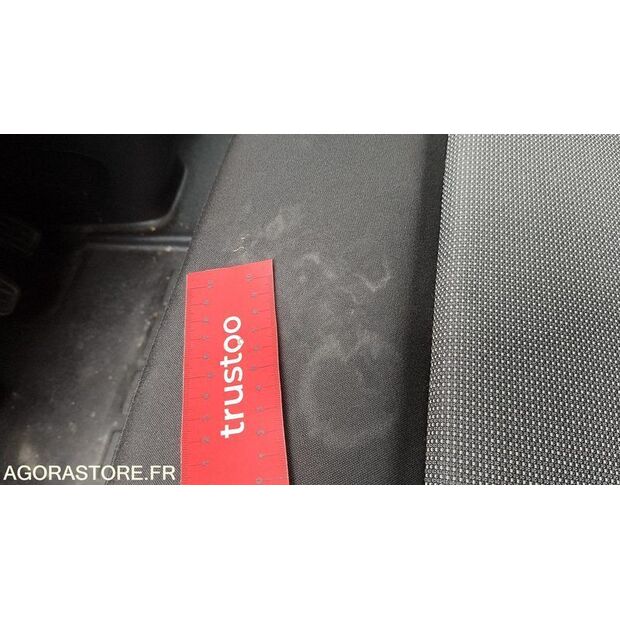 2017 Peugeot Expert-47777877