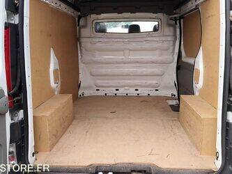 2008-opel-vivaro-1462107-47777996