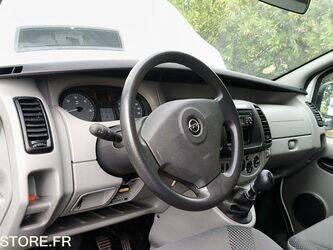 2008-opel-vivaro-1462107-47777999
