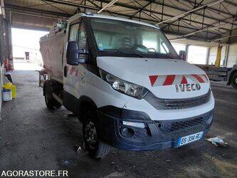 2017-iveco-35c18-47778089