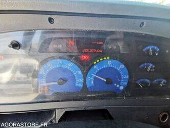 2004-renault-premium-1462113-47778138
